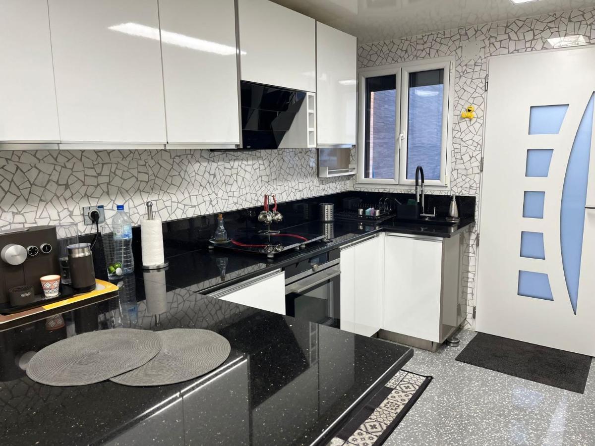 Sci Slama Family Livry-Gargan Exteriér fotografie